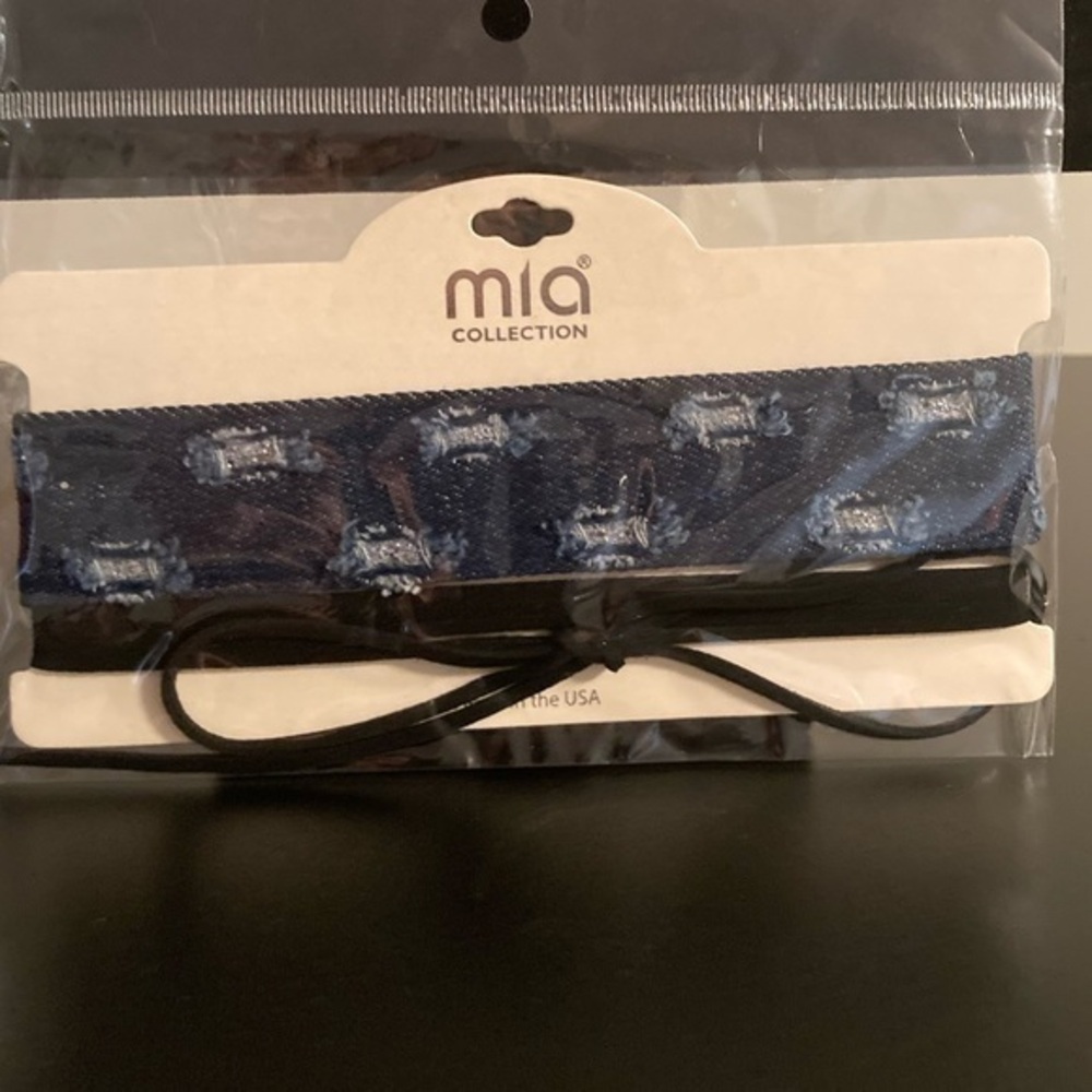 MIA choker set Blue distressed denim with sparkly silver glitter.